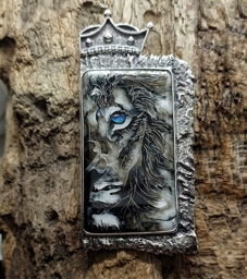 Artwork: Brooch/Pendant